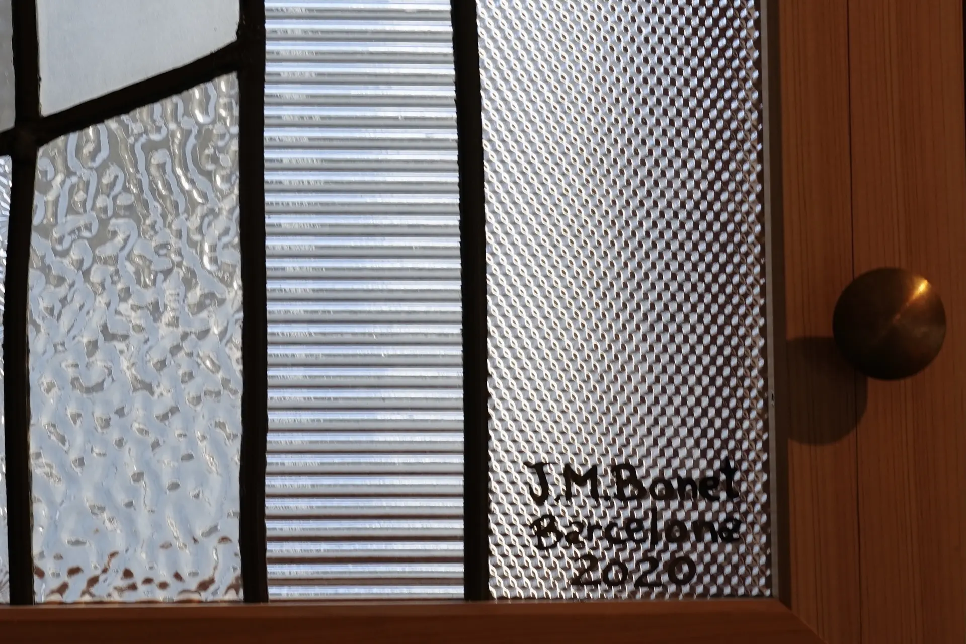 京都バルセロナ文化センター J.M. Bonetサイン接写（2020年）